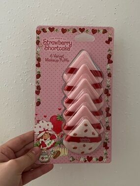 strawberry shortcake makeup puffs